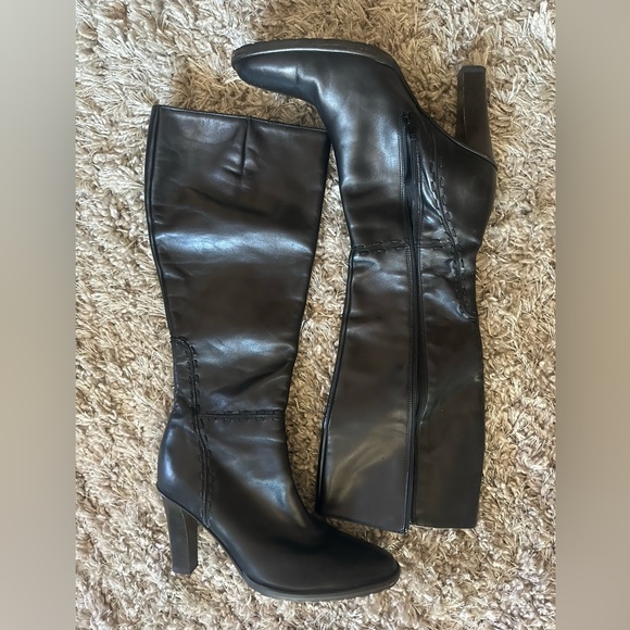 J Crew Black Leather Stitching Design Round Toe Knee High Boots Women’s Size 8 - Picture 2 of 11